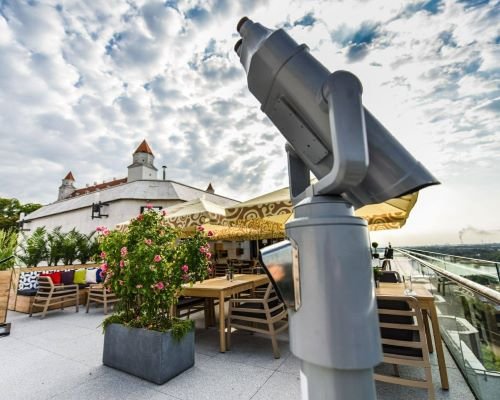 Los mejores bares en azoteas de Bratislava: Restaurant Parlament