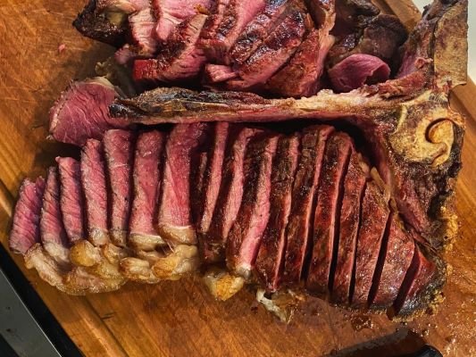 Najlepšie steakhousy v Bratislave: Mäso od Romana